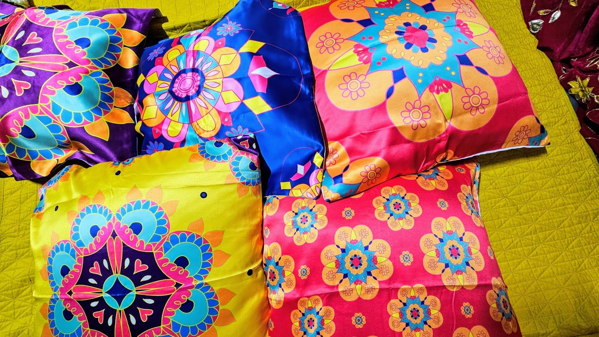 Multi-Color Printed Cushion (1Pc)