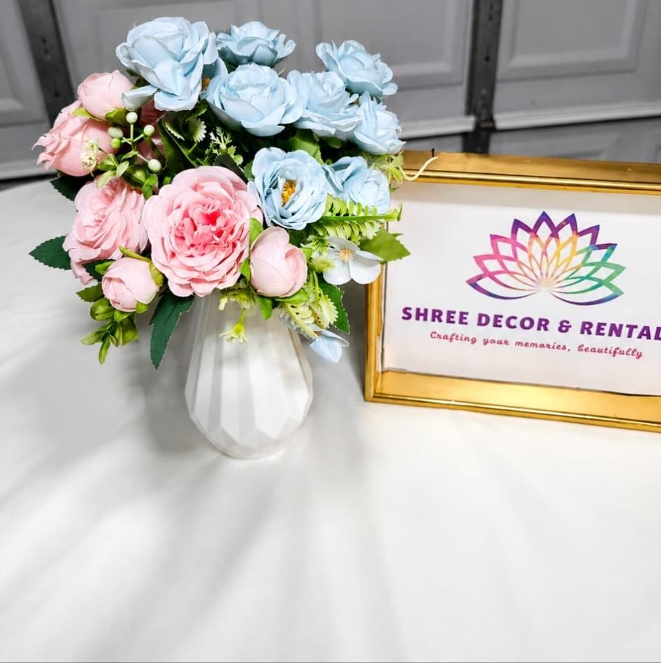 Pastel Dream - Light blue & pink roses blend